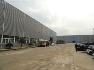 China Construções de aço industriais da luz da prova do terremoto da casa da casa pré-fabricada com Q235, Q345 fornecedor