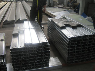China Purlins de aço galvanizados da construção de armação de aço para a folha do telhado do apoio fornecedor