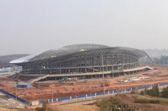 China Construção de aço do OEM, construções pré-fabricadas do fardo do metal da tubulação e estádios dos esportes fornecedor