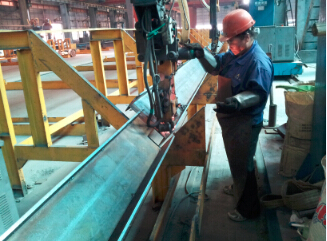 Construções pré-fabricadas de pouco peso do aço estrutural 95' X 120' ASTM A36 para o anúncio publicitário